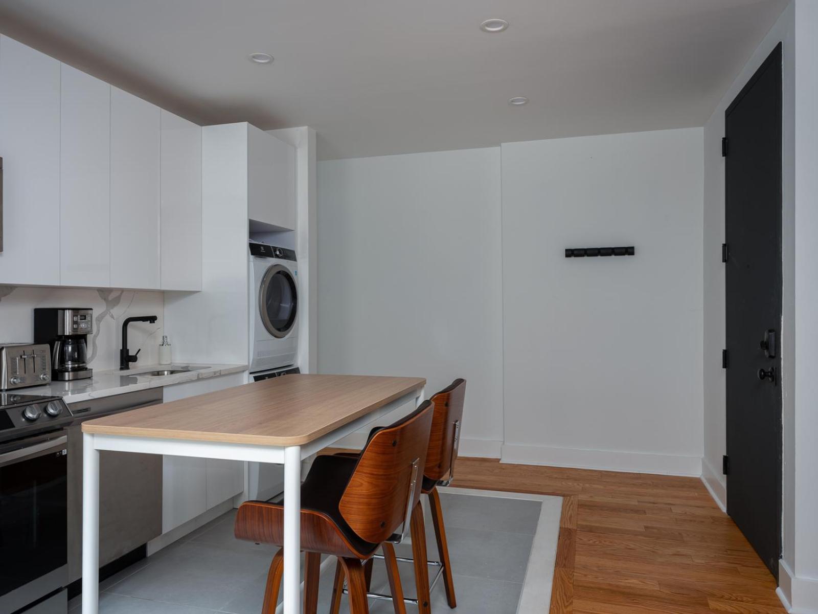 Three Bedroom Brooklynite Suite! New York Buitenkant foto